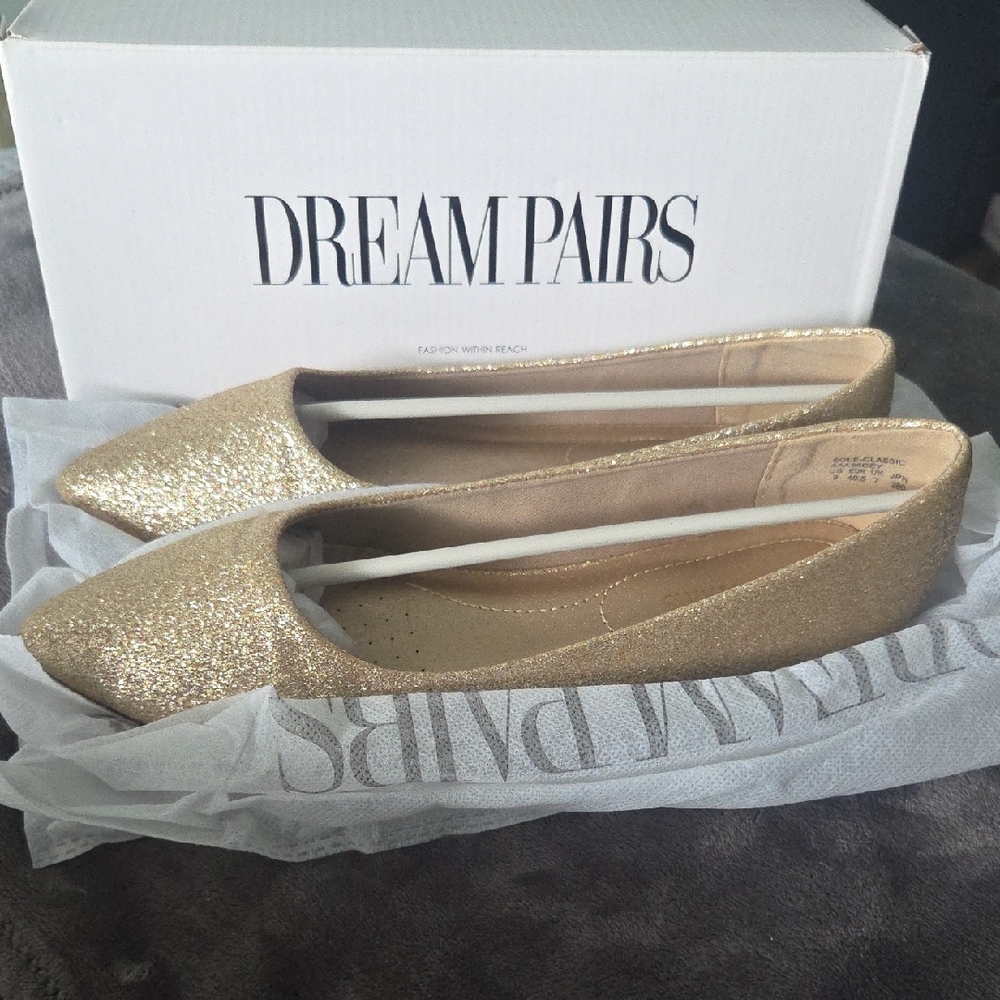 Dream Pairs Women's Sparkling Gold Flats